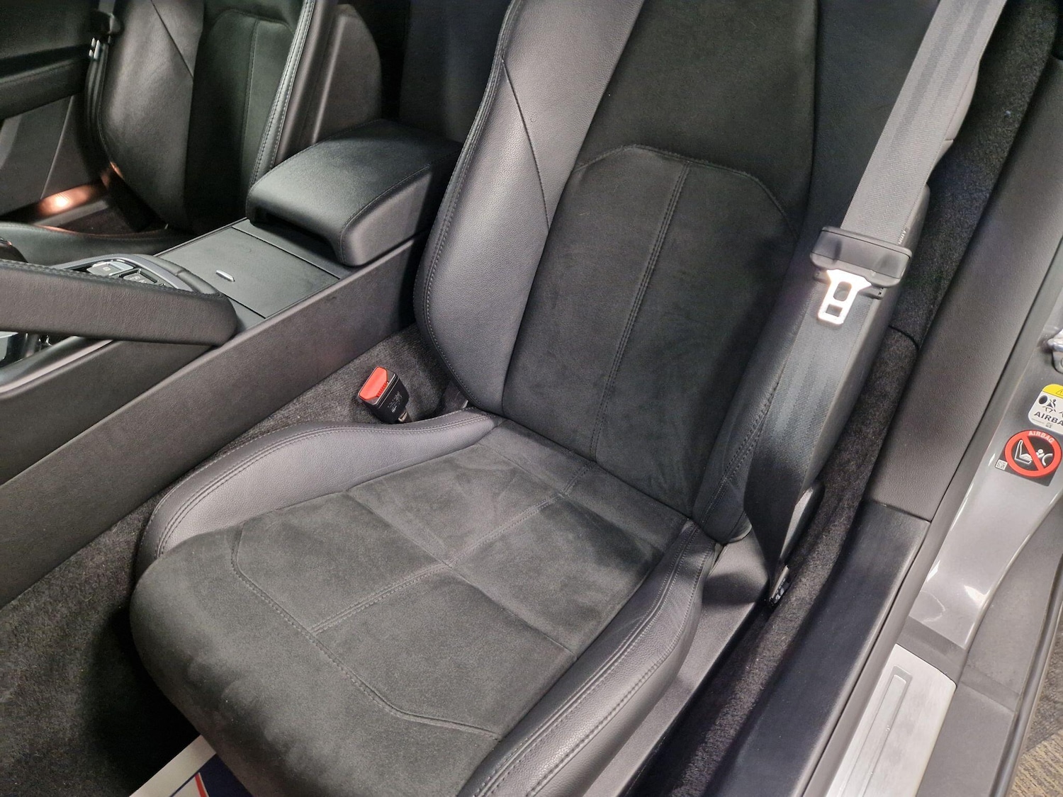 Used Jaguar F-Type 2018 for sale - 77439983: Photo 15