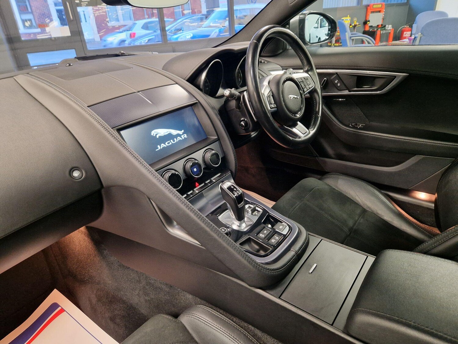 Used Jaguar F-Type 2018 for sale - 77439983: Photo 19