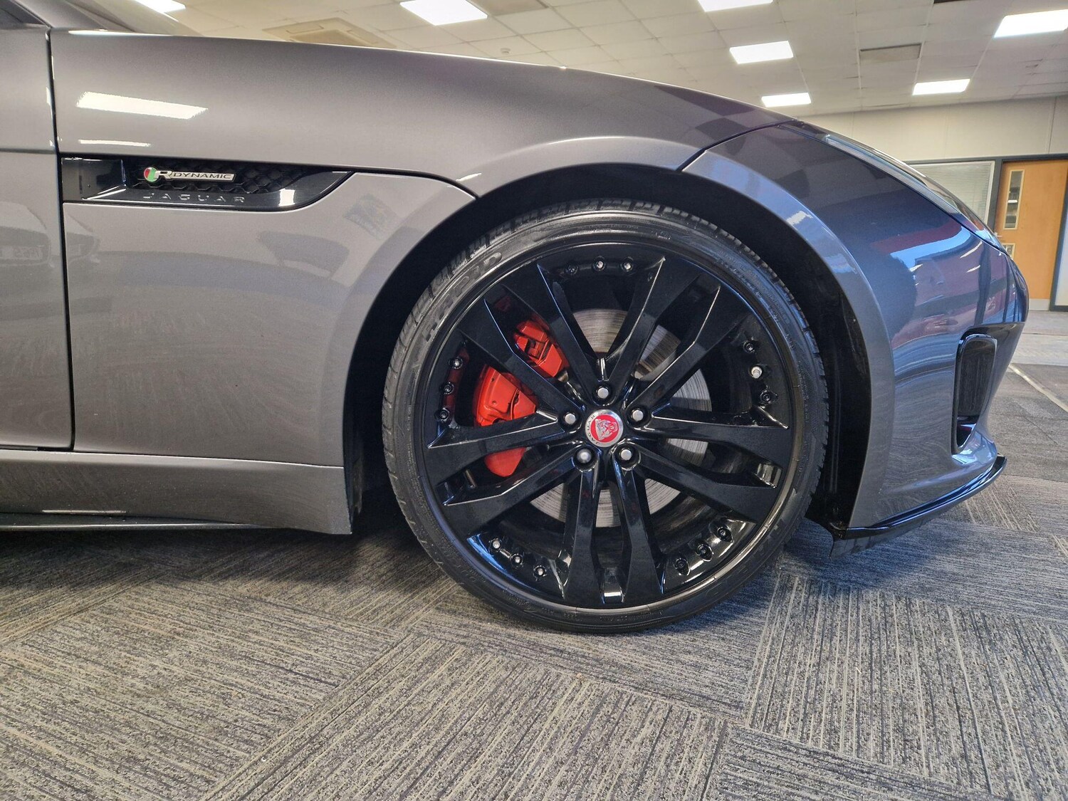 Used Jaguar F-Type 2018 for sale - 77439983: Photo 25