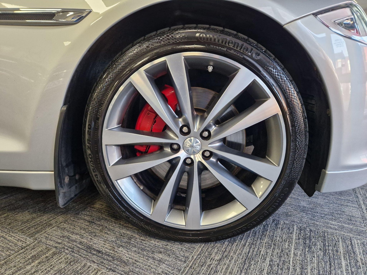 Used Jaguar XJ 2015 for sale - 77940395: Photo 34