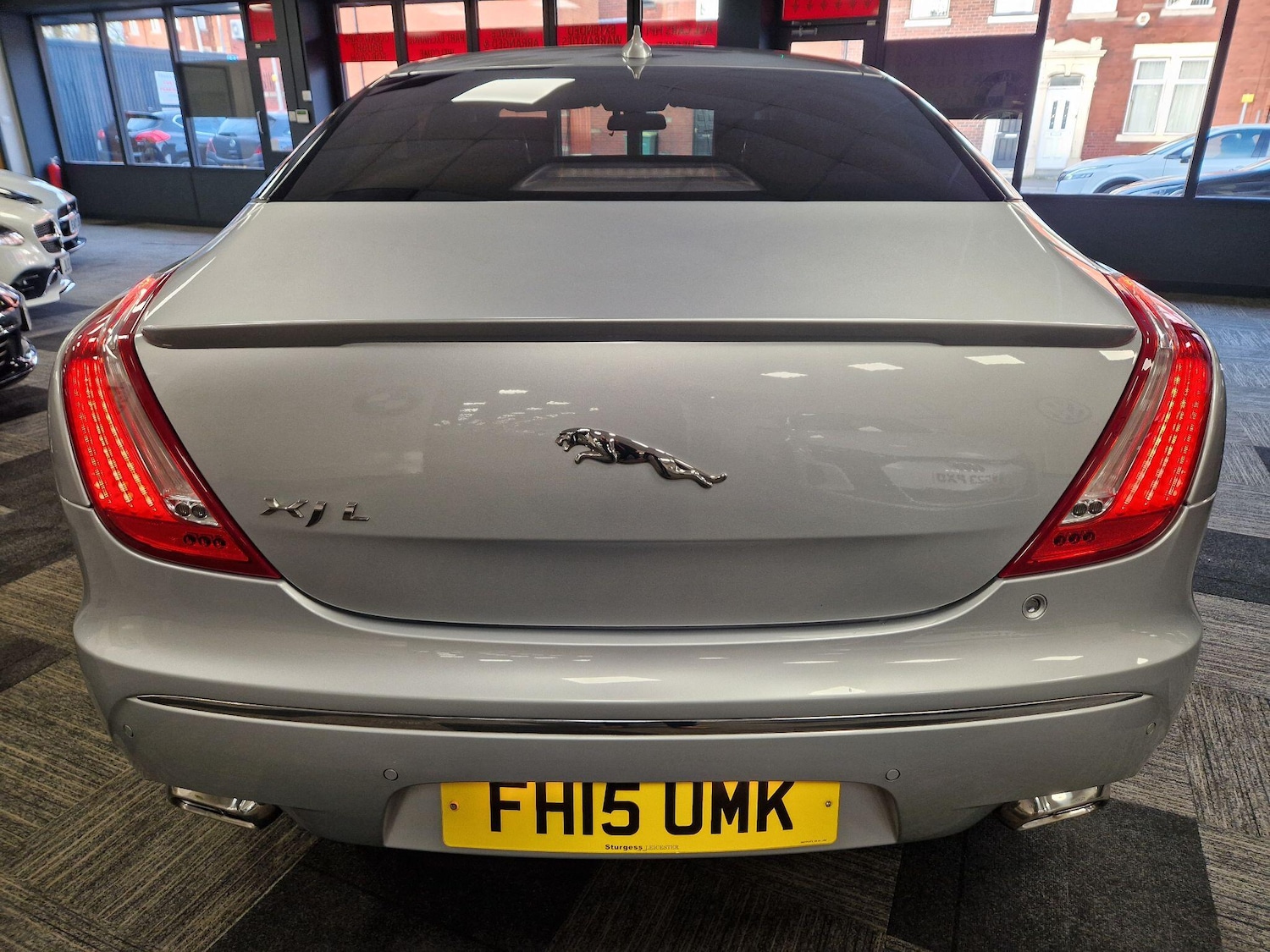 Used Jaguar XJ 2015 for sale - 77940395: Photo 9