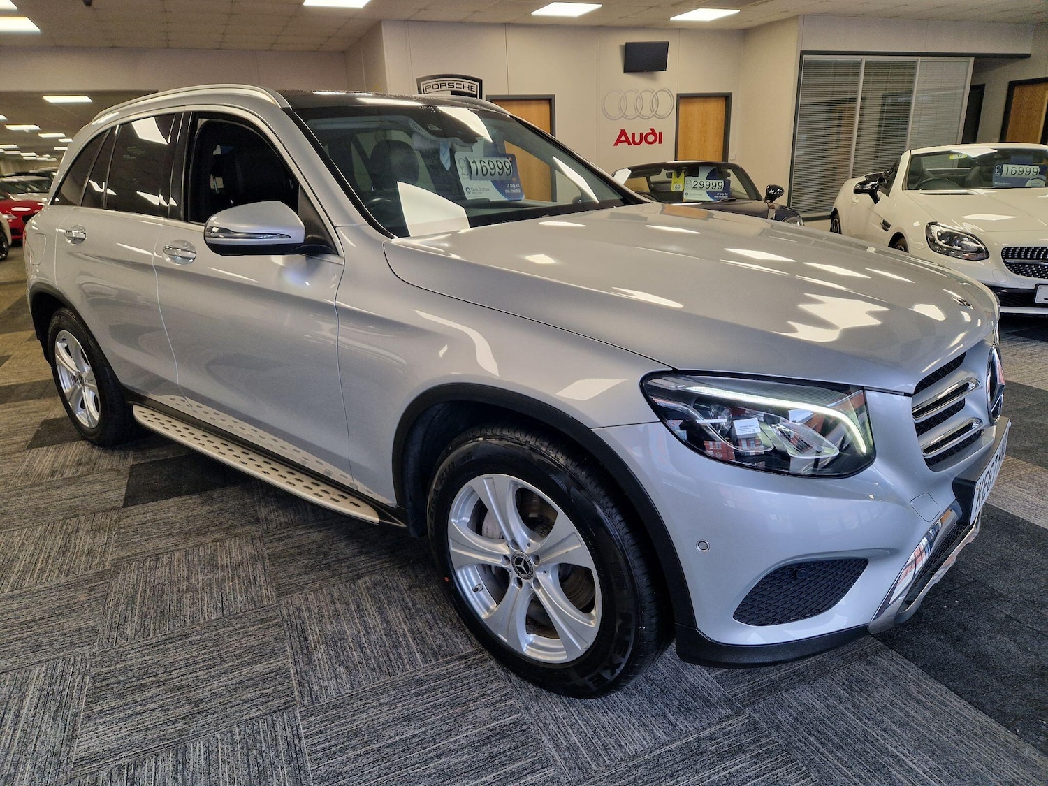 Used Mercedes-Benz GLC 2017 for sale - 77709508: Photo 2