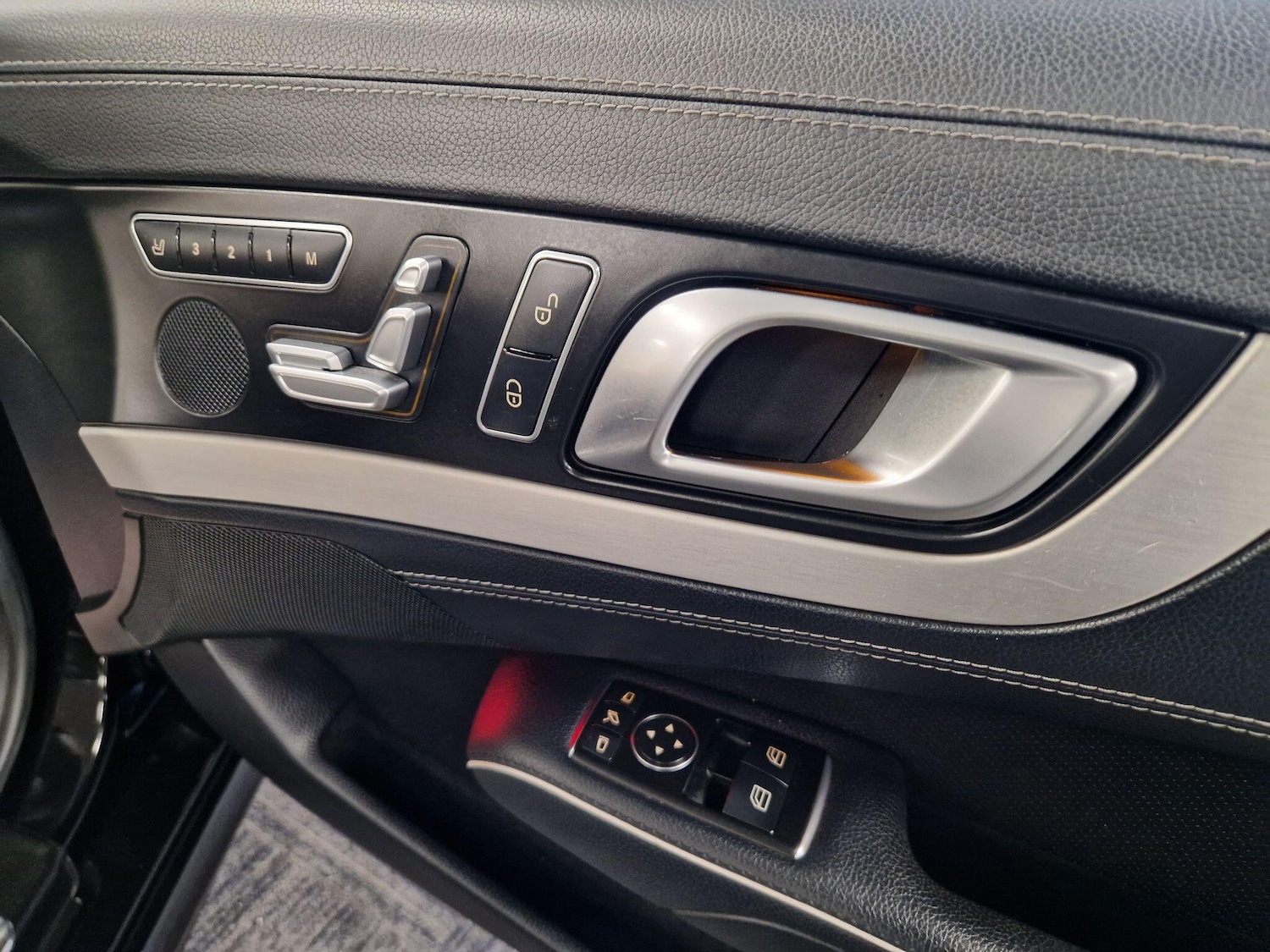 Used Mercedes-Benz SL 2014 for sale - 77216166: Photo 26