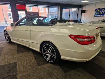 Used Mercedes-Benz E Class 2011 for sale - 78496648: Photo