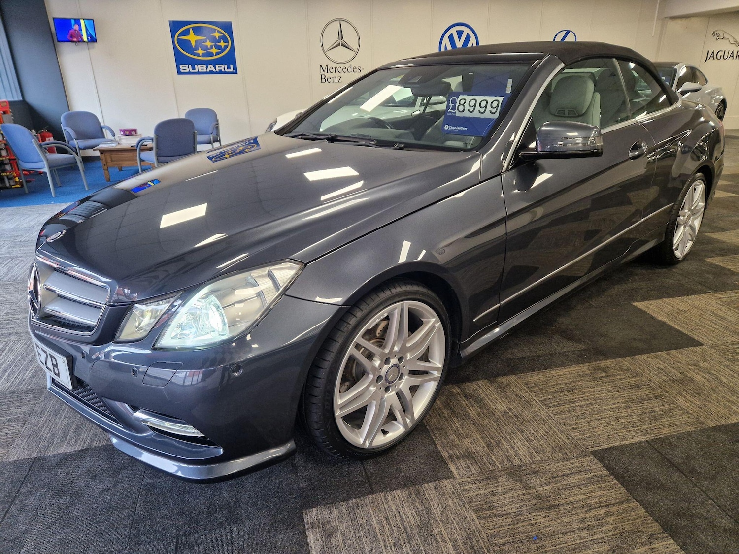 Used Mercedes-Benz E Class 2013 for sale - 78072479: Photo 2