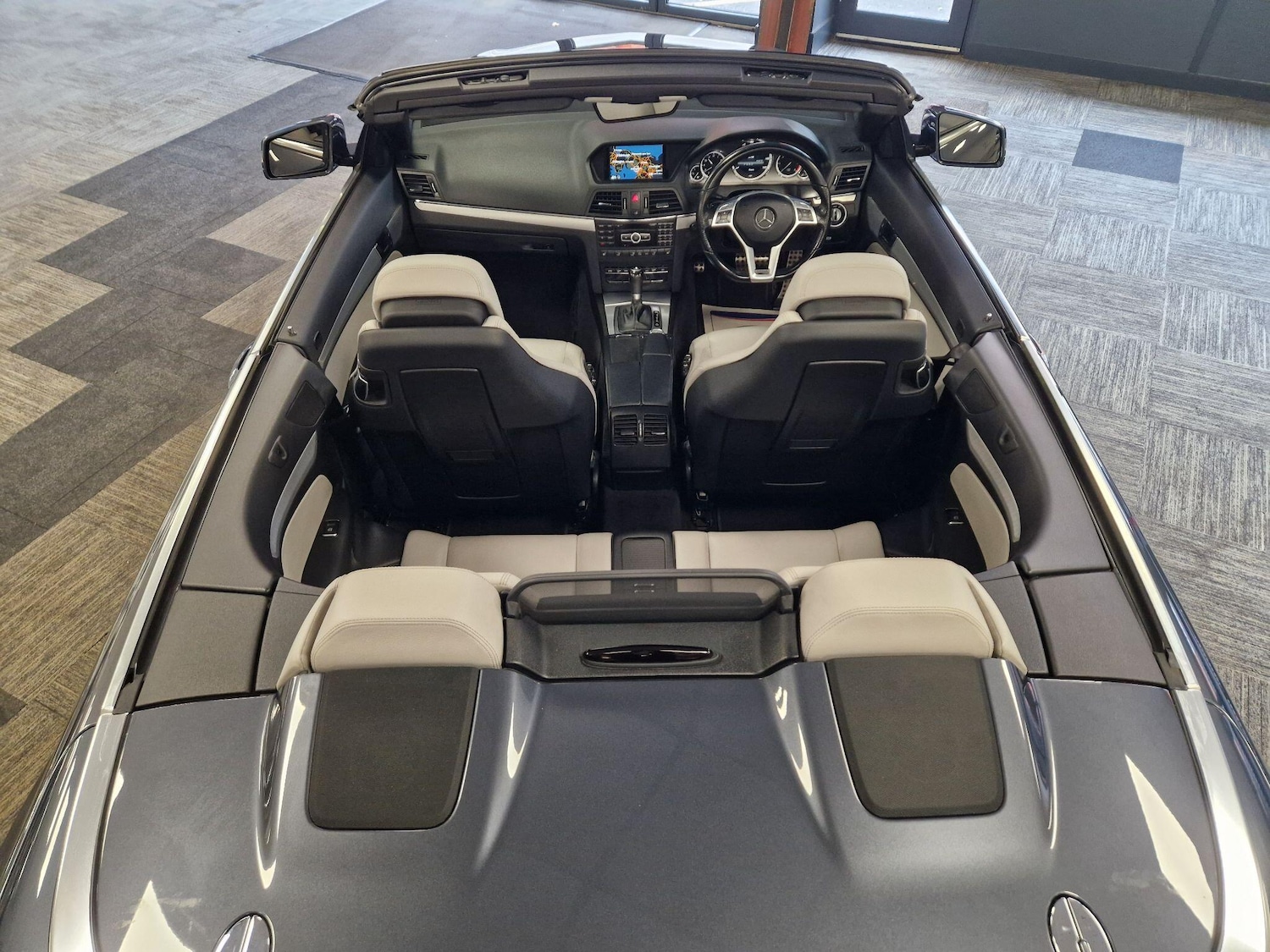 Used Mercedes-Benz E Class 2013 for sale - 78072479: Photo 29