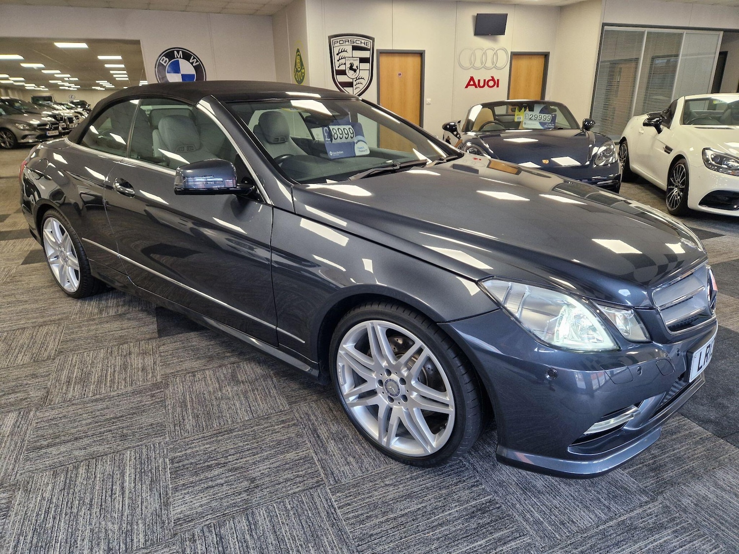 Used Mercedes-Benz E Class 2013 for sale - 78072479: Photo 4