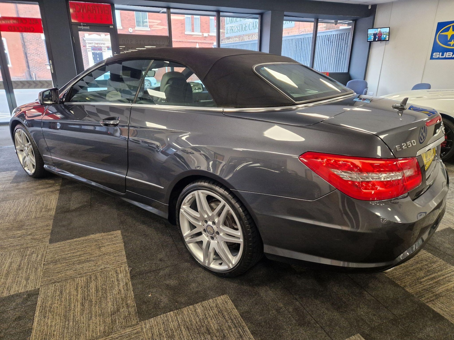 Used Mercedes-Benz E Class 2013 for sale - 78072479: Photo 8