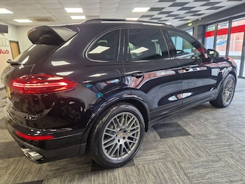 Used Porsche Cayenne 2017 for sale - 79288290: Photo