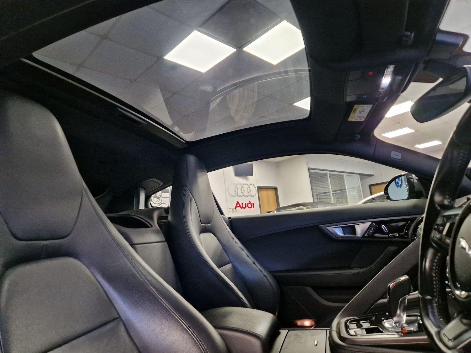 Used Jaguar F-Type 2016 for sale - 77478674: Photo 19