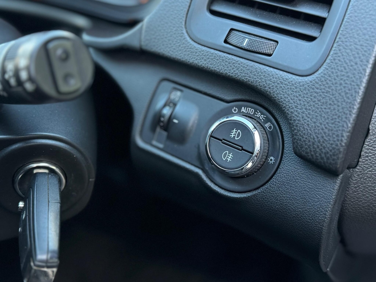 Used Vauxhall Insignia 2015 for sale - 78101186: Photo 51