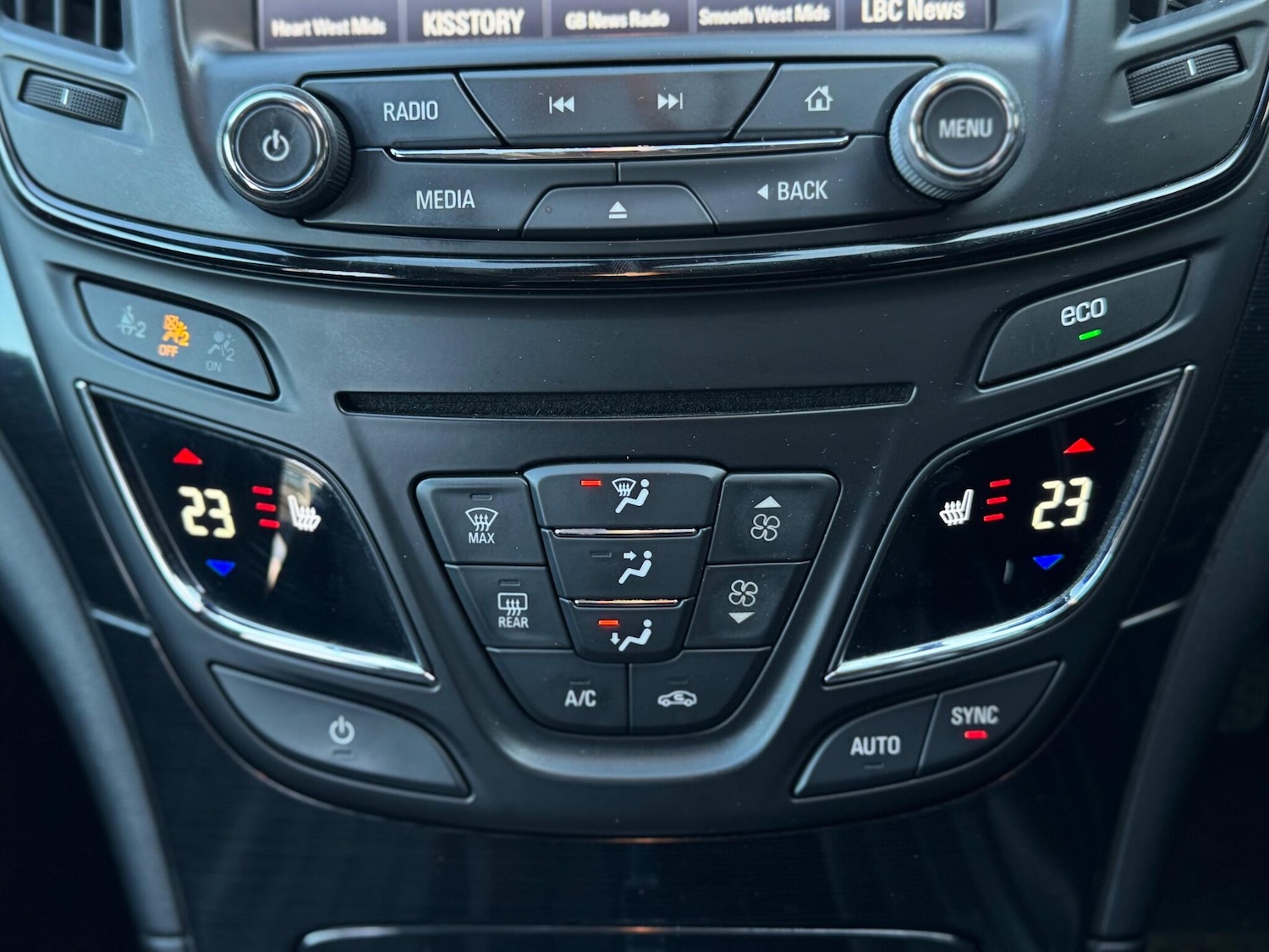 Used Vauxhall Insignia 2015 for sale - 78101186: Photo 96