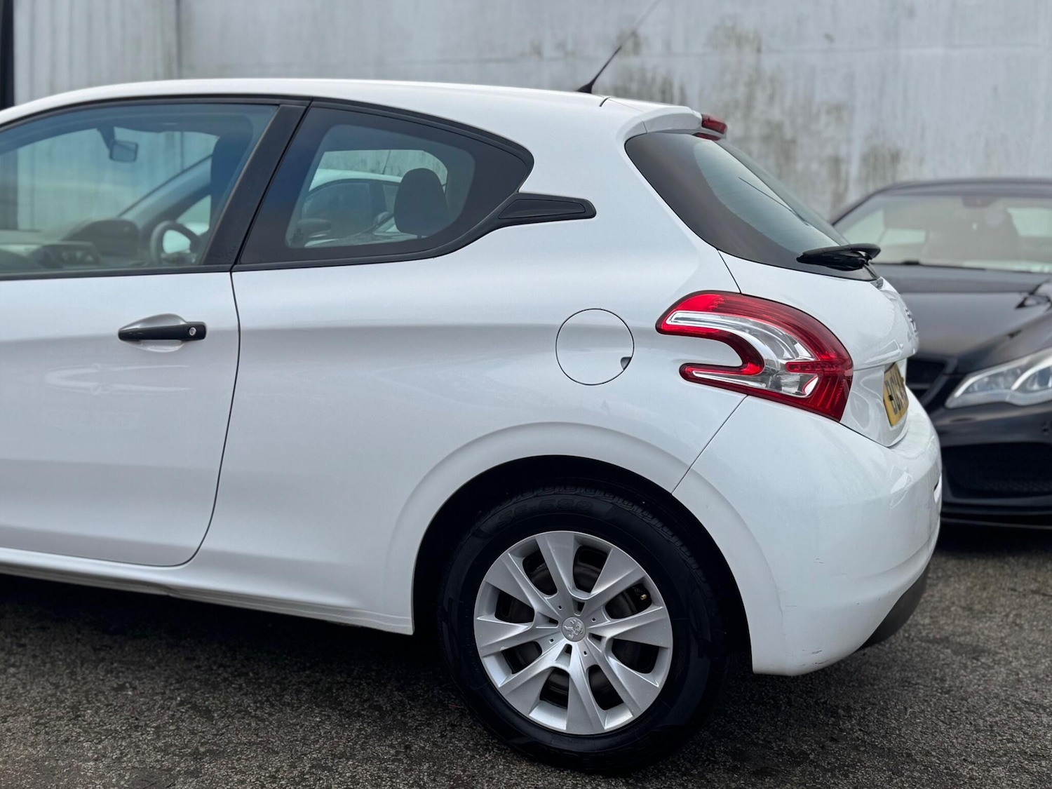 Used Peugeot 208 for sale - 77016965: Photo 24