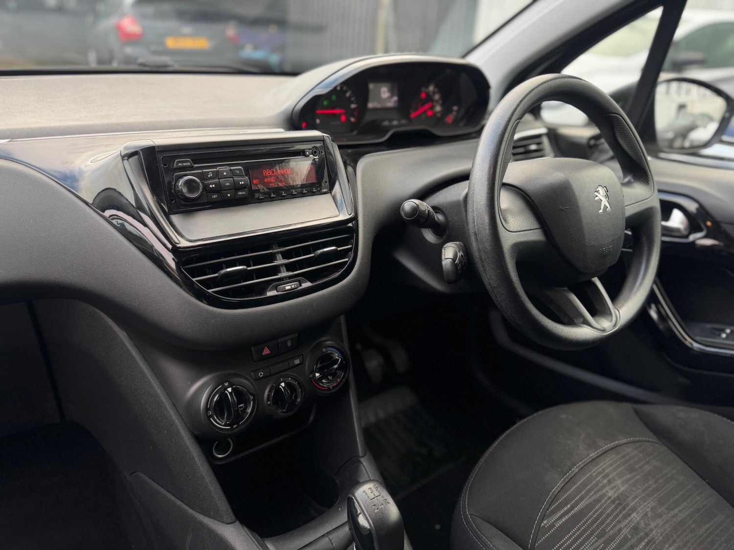 Used Peugeot 208 for sale - 77016965: Photo 33