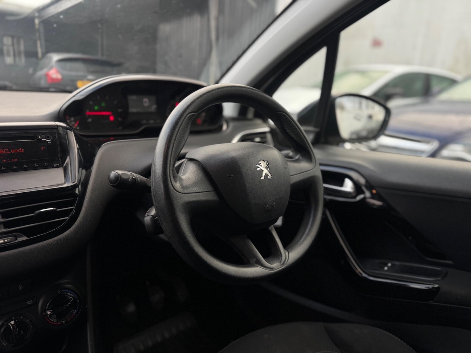Used Peugeot 208 for sale - 77016965: Photo 35