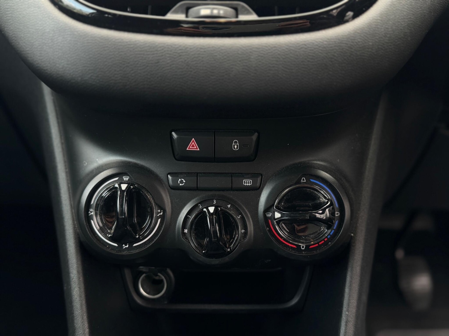 Used Peugeot 208 for sale - 77016965: Photo 41