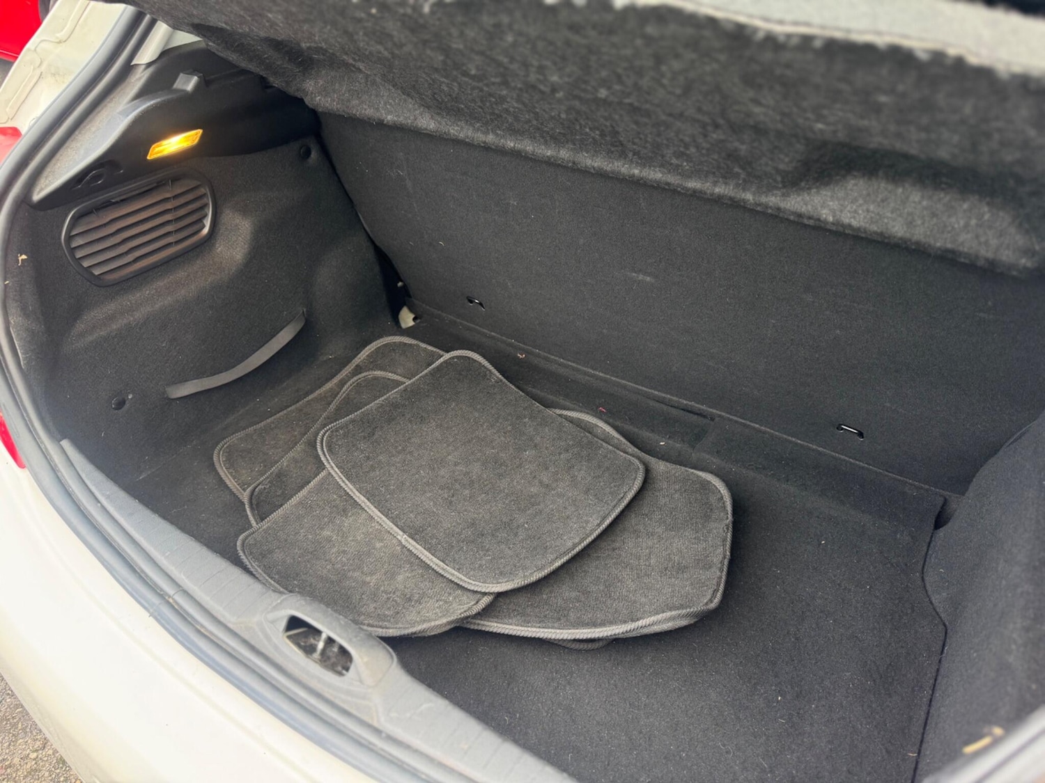 Used Peugeot 208 for sale - 77016965: Photo 48