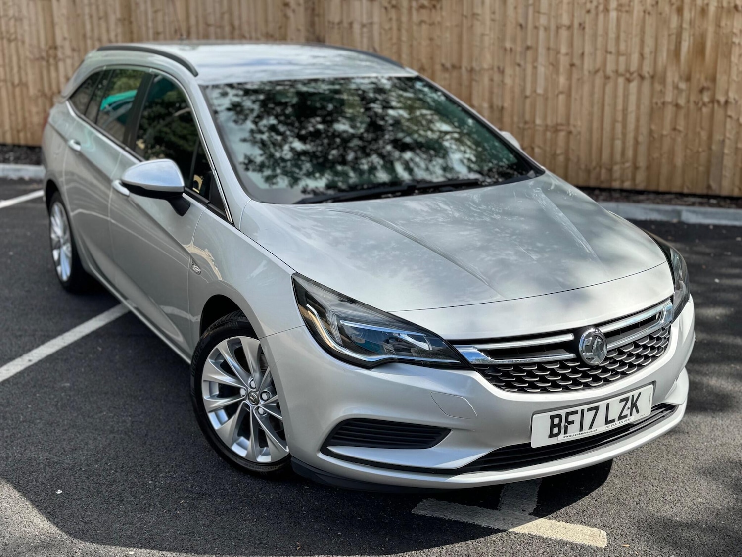Used Vauxhall Astra 2017 for sale - 77067262: Photo 12