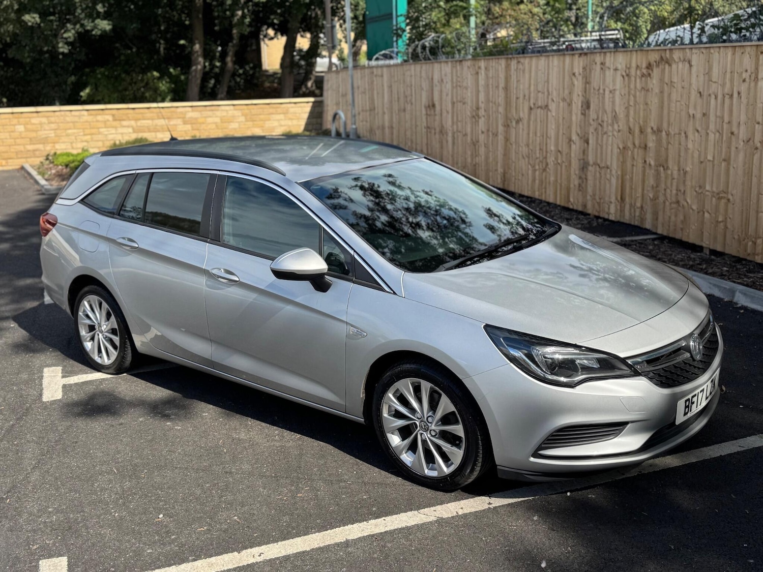Used Vauxhall Astra 2017 for sale - 77067262: Photo 21