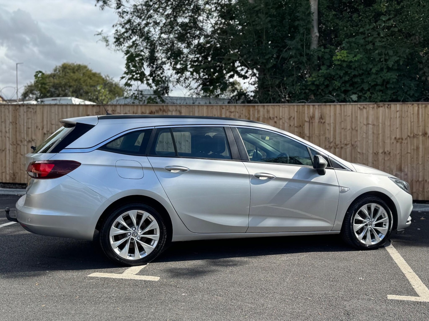 Used Vauxhall Astra 2017 for sale - 77067262: Photo 45