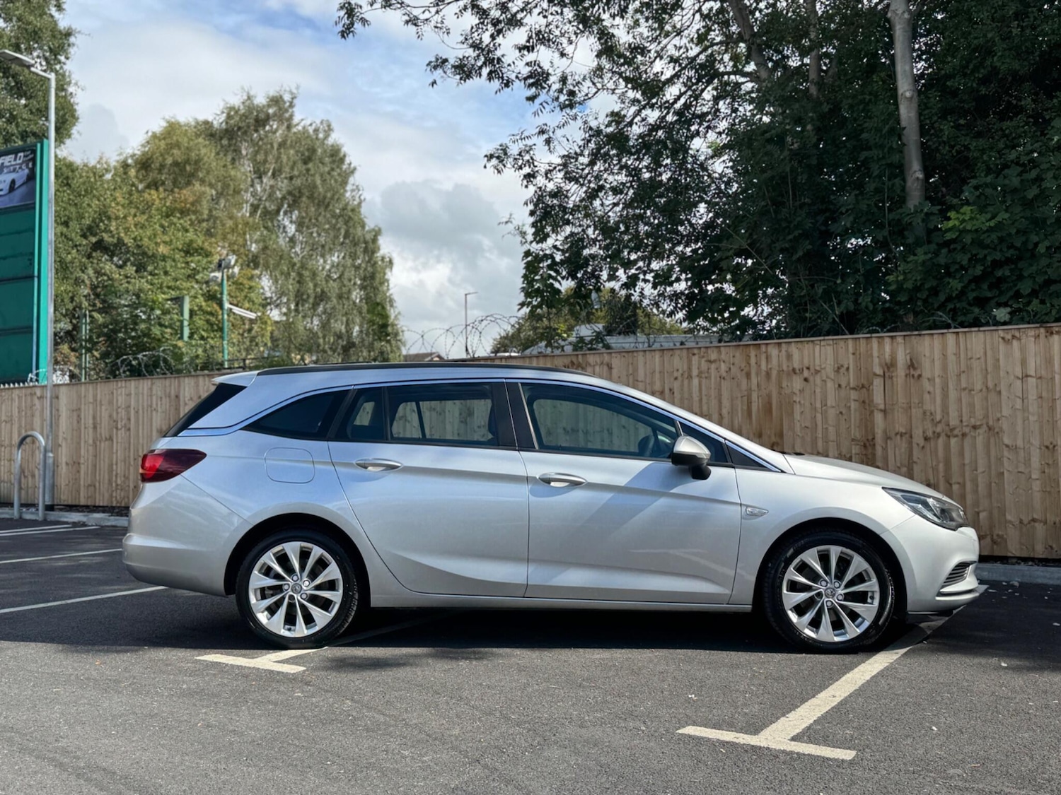 Used Vauxhall Astra 2017 for sale - 77067262: Photo 49
