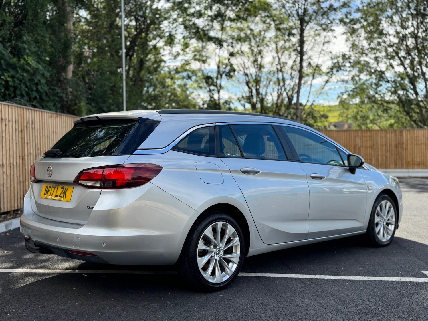 Used Vauxhall Astra 2017 for sale - 77067262: Photo 55