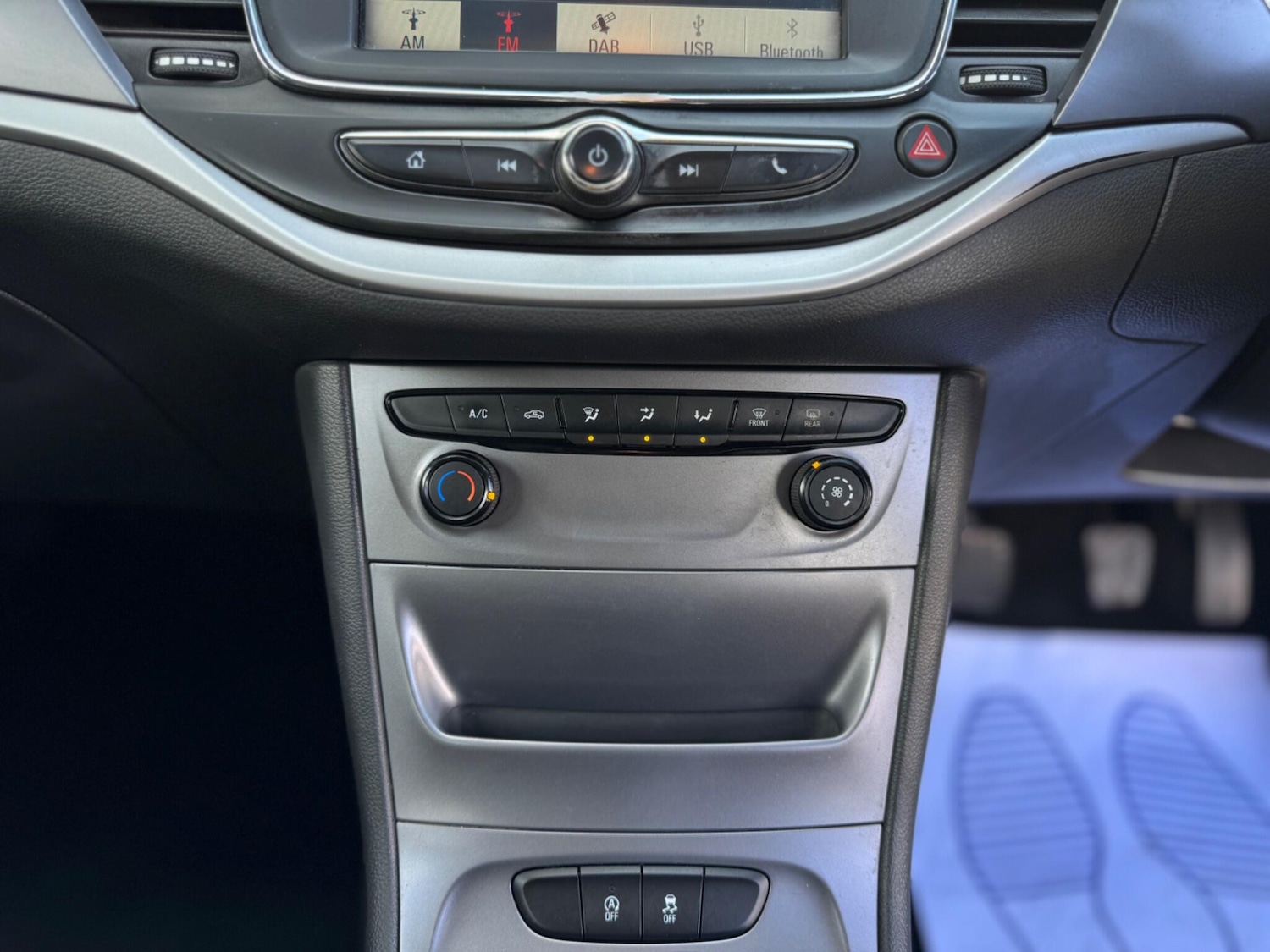 Used Vauxhall Astra 2017 for sale - 77067262: Photo 78