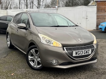Used Peugeot 208 2013 for sale - 77305240: Photo
