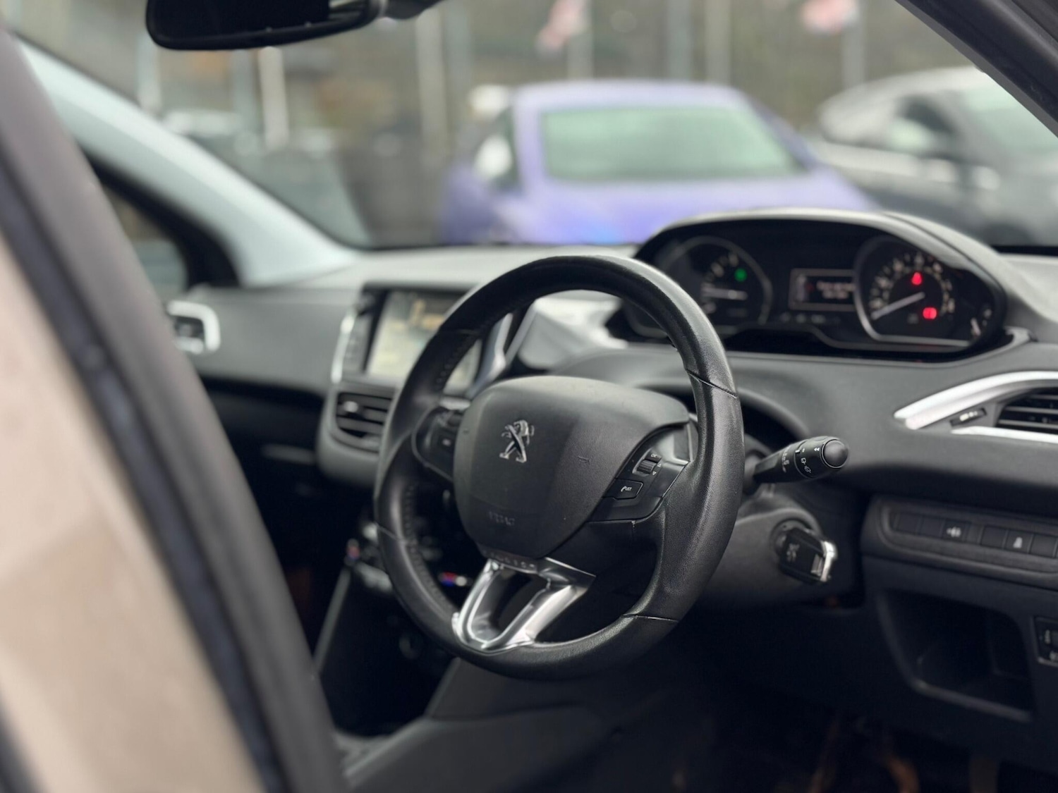 Used Peugeot 208 2013 for sale - 77305240: Photo 40