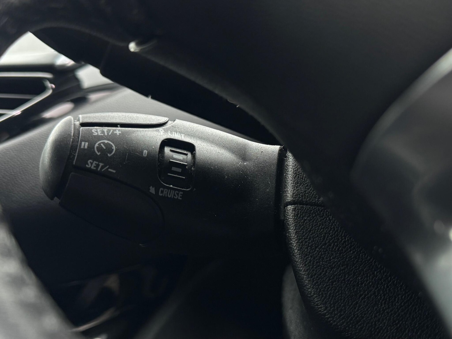 Used Peugeot 208 2013 for sale - 77305240: Photo 51