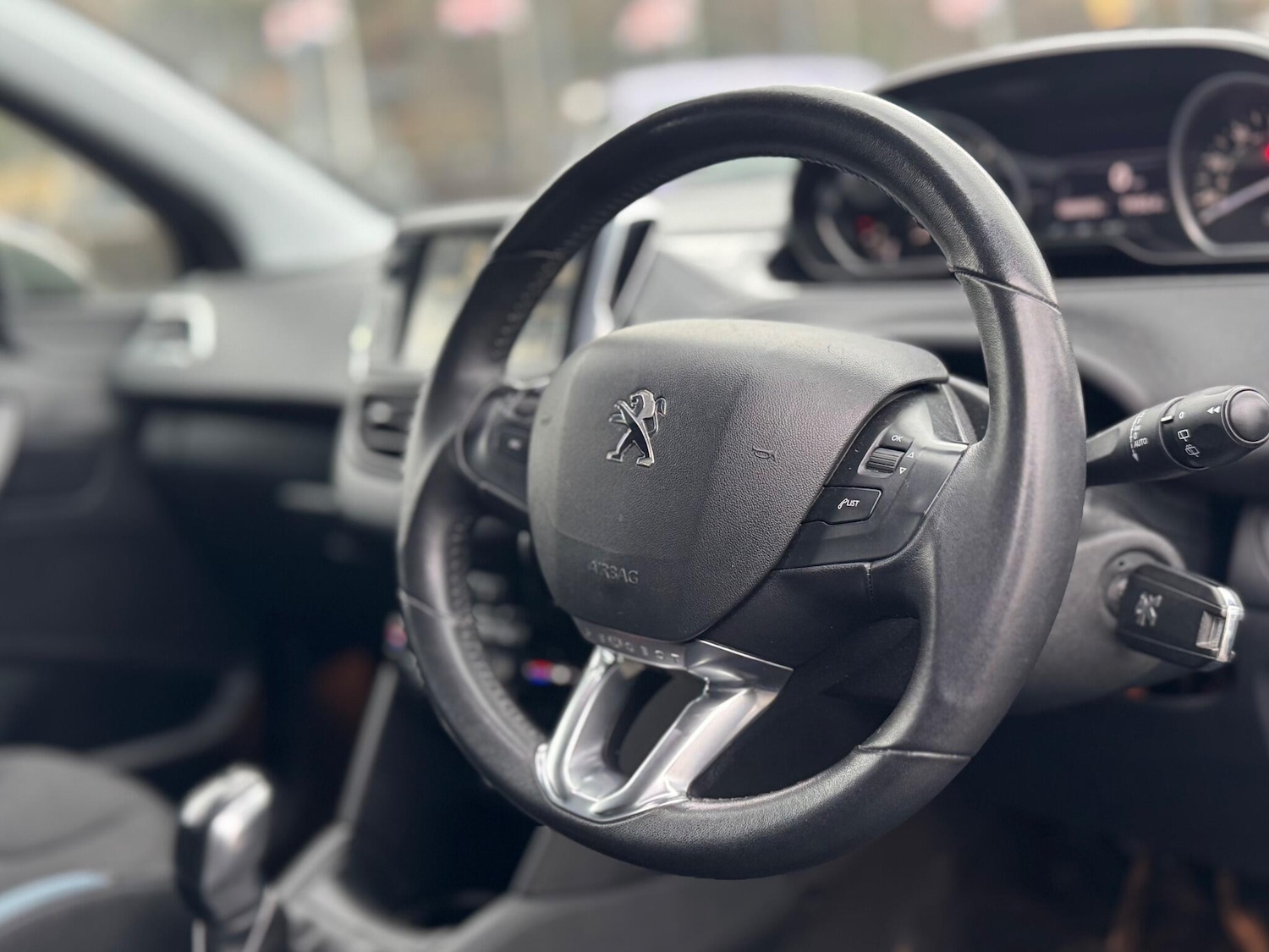 Used Peugeot 208 2013 for sale - 77305240: Photo 57