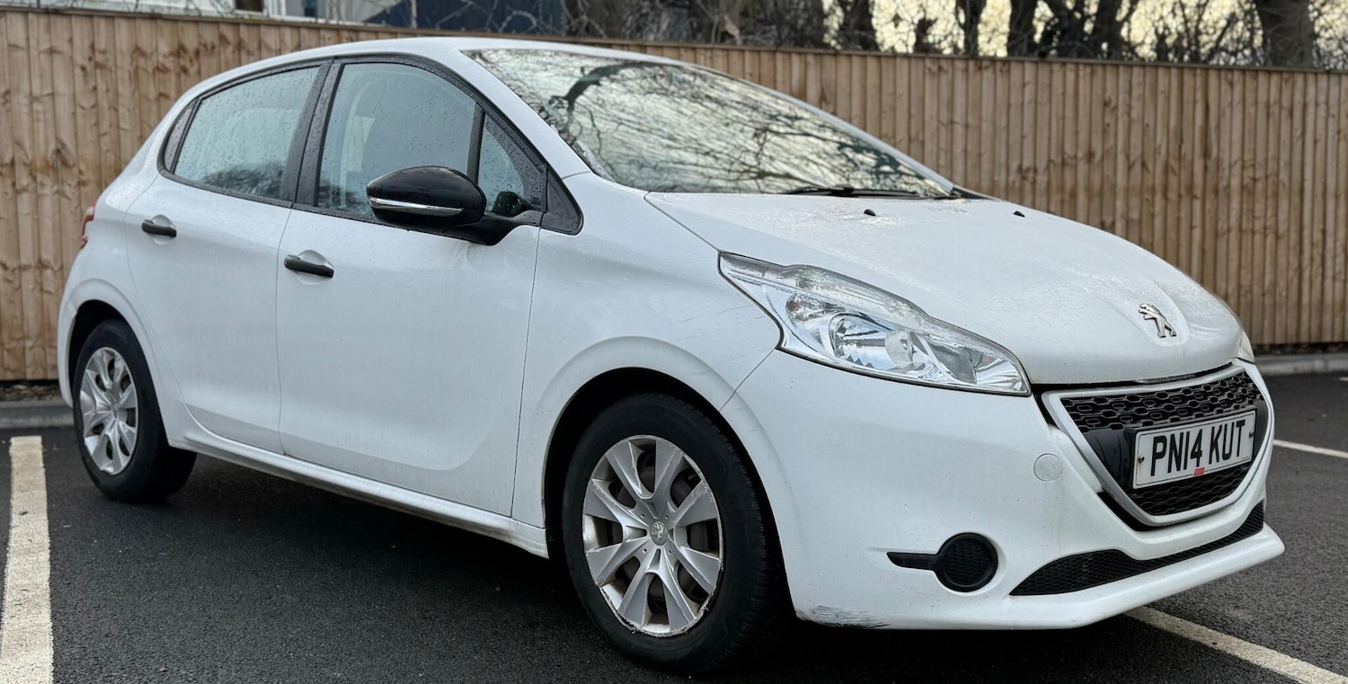 Used Peugeot 208 2014 for sale - 77203655: Photo 14