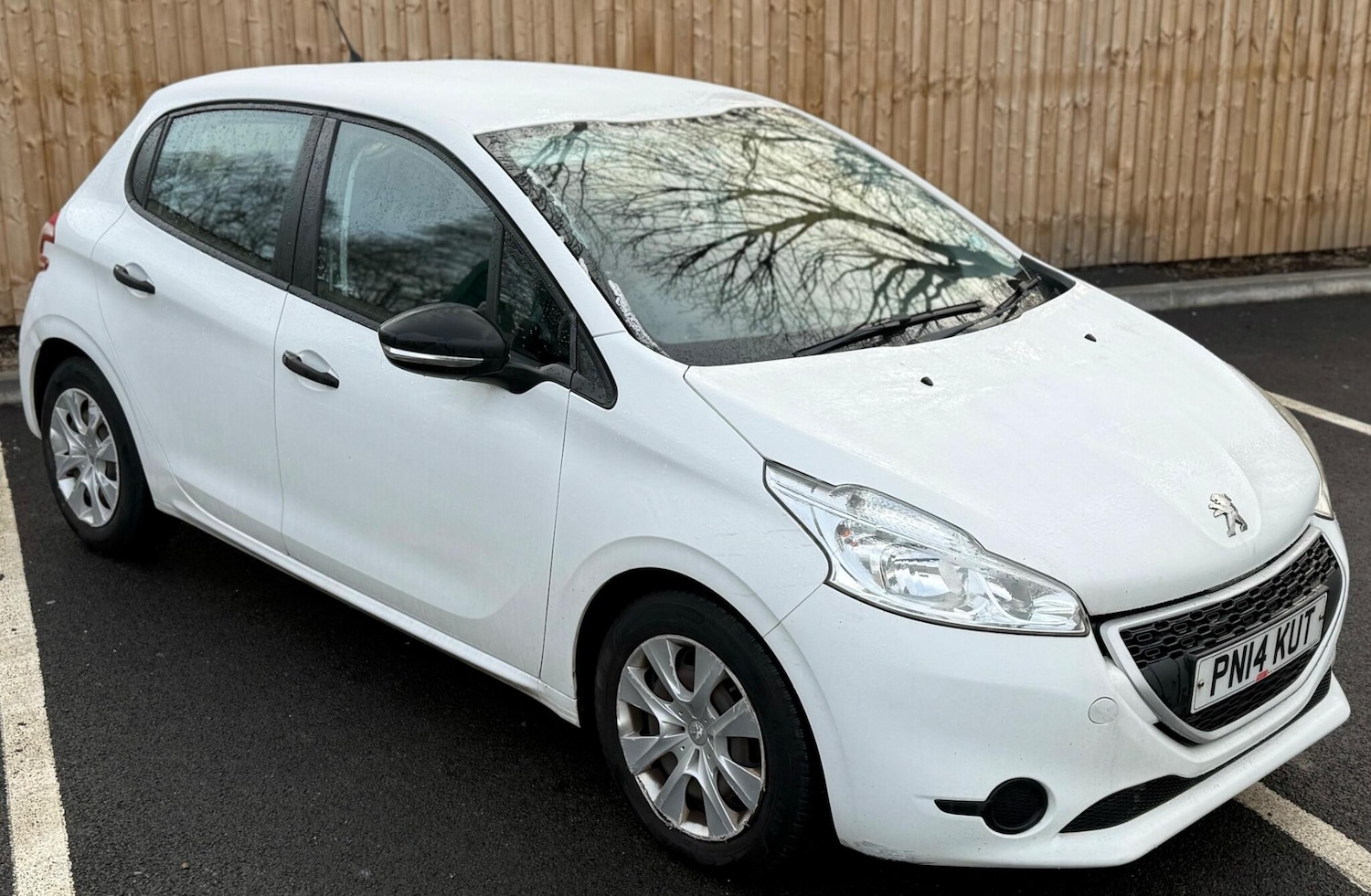 Used Peugeot 208 2014 for sale - 77203655: Photo 18