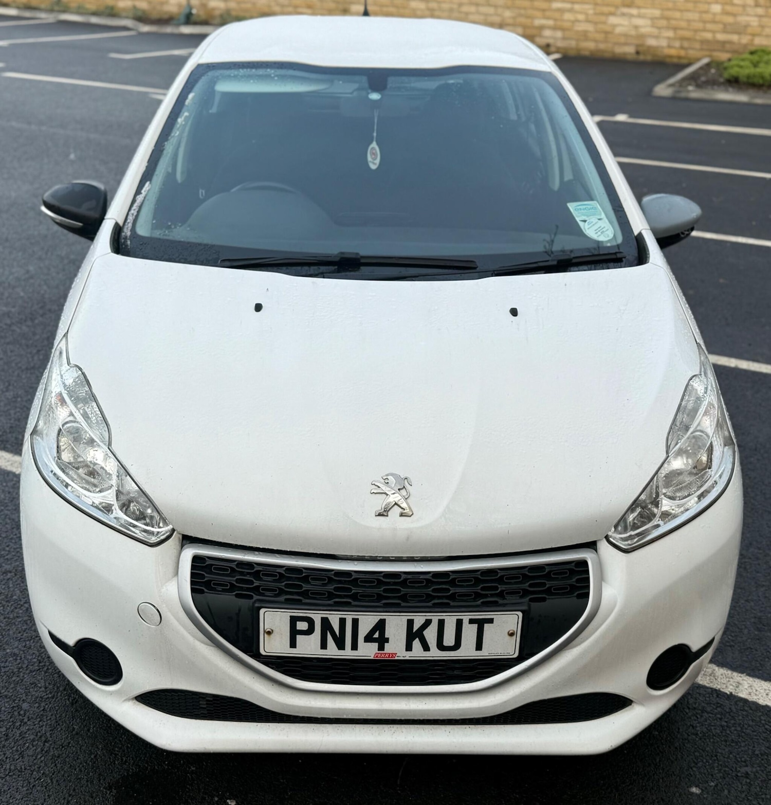 Used Peugeot 208 2014 for sale - 77203655: Photo 2