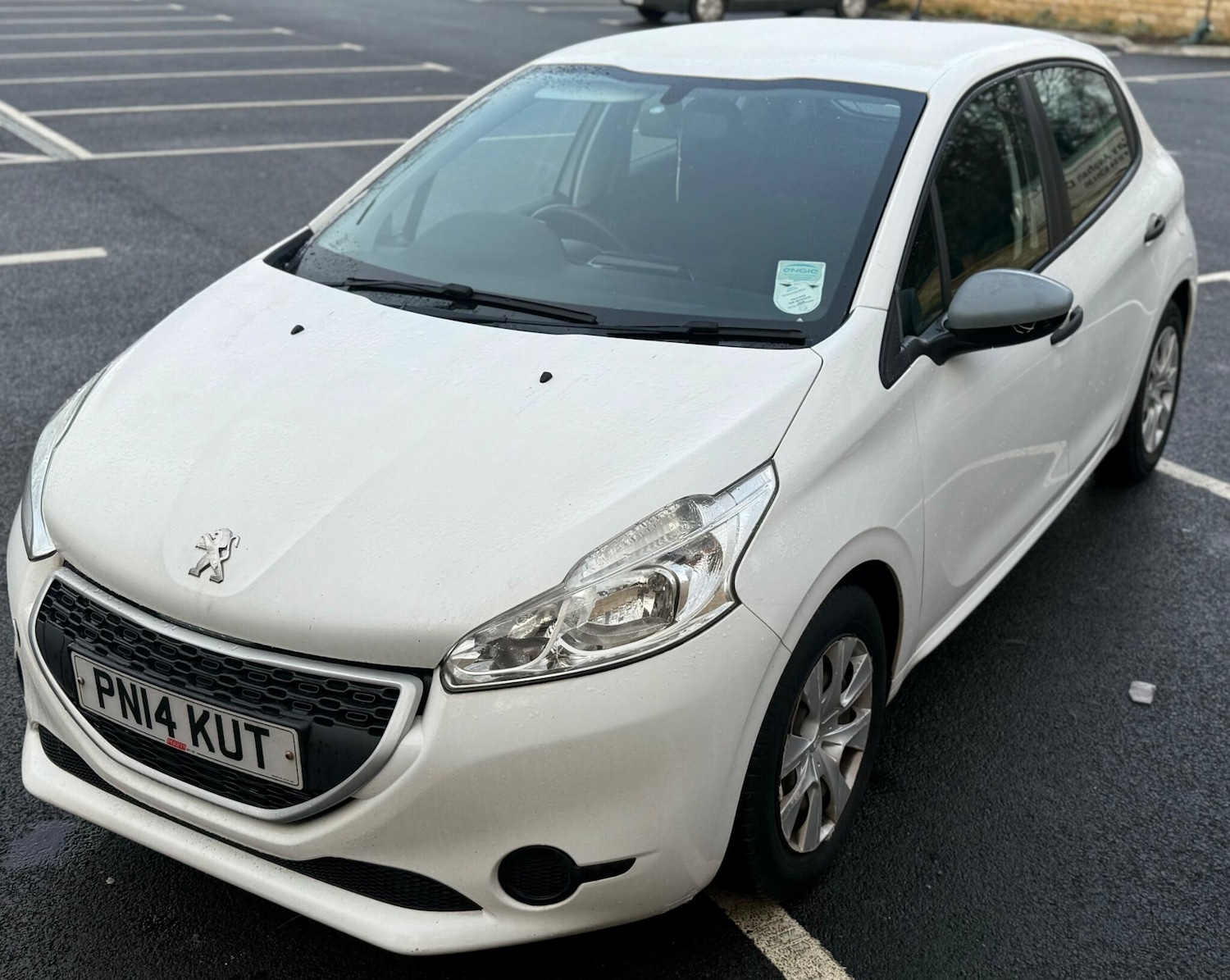 Used Peugeot 208 2014 for sale - 77203655: Photo 3