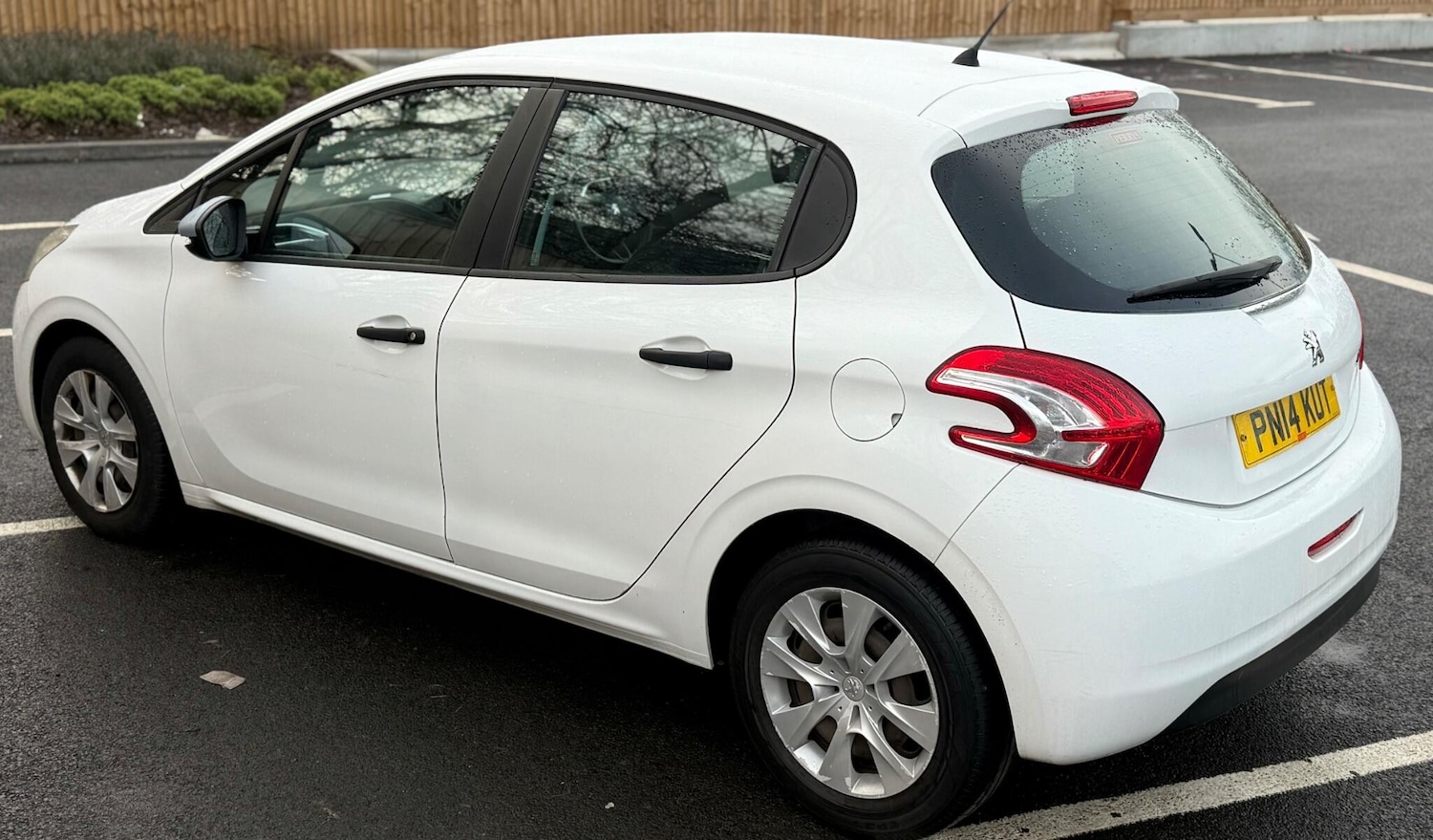 Used Peugeot 208 2014 for sale - 77203655: Photo 31