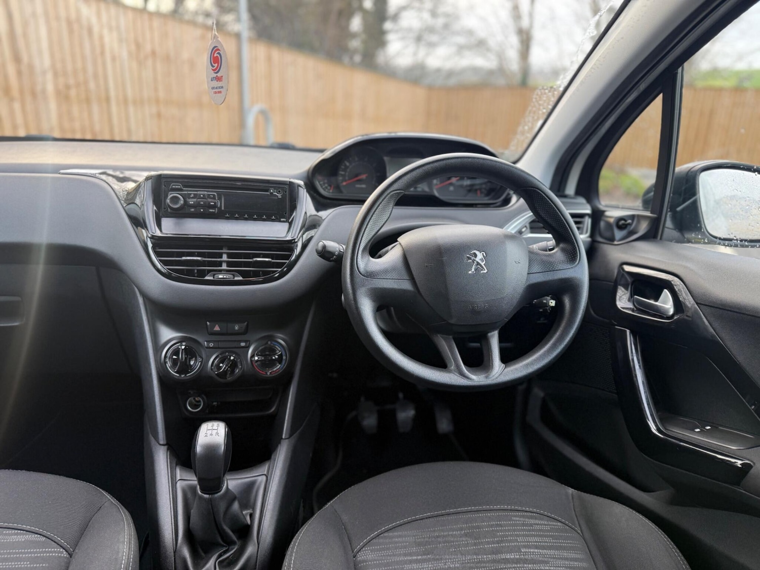 Used Peugeot 208 2014 for sale - 77203655: Photo 48