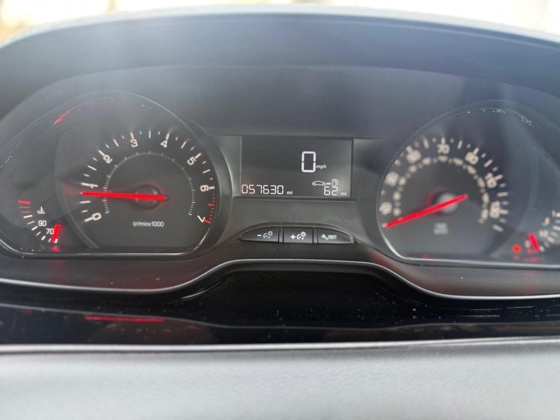 Used Peugeot 208 2014 for sale - 77203655: Photo 59