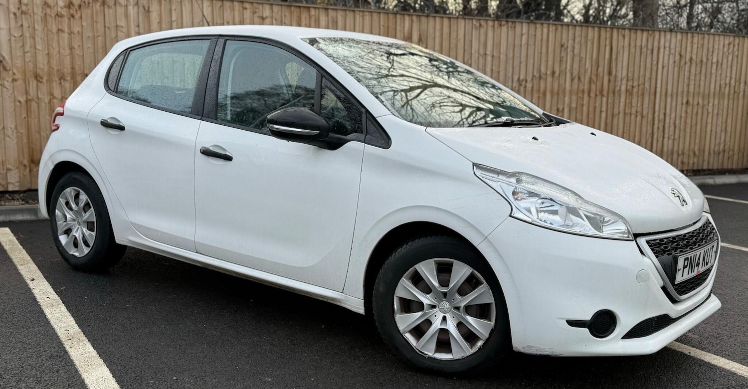 Used Peugeot 208 2014 for sale - 77203655: Photo 8