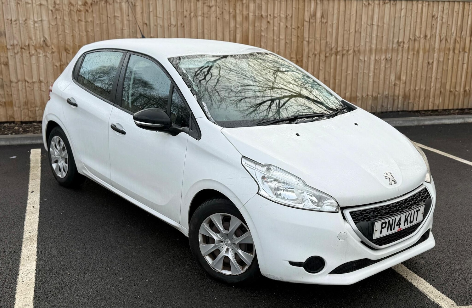 Used Peugeot 208 2014 for sale - 77203655: Photo 9