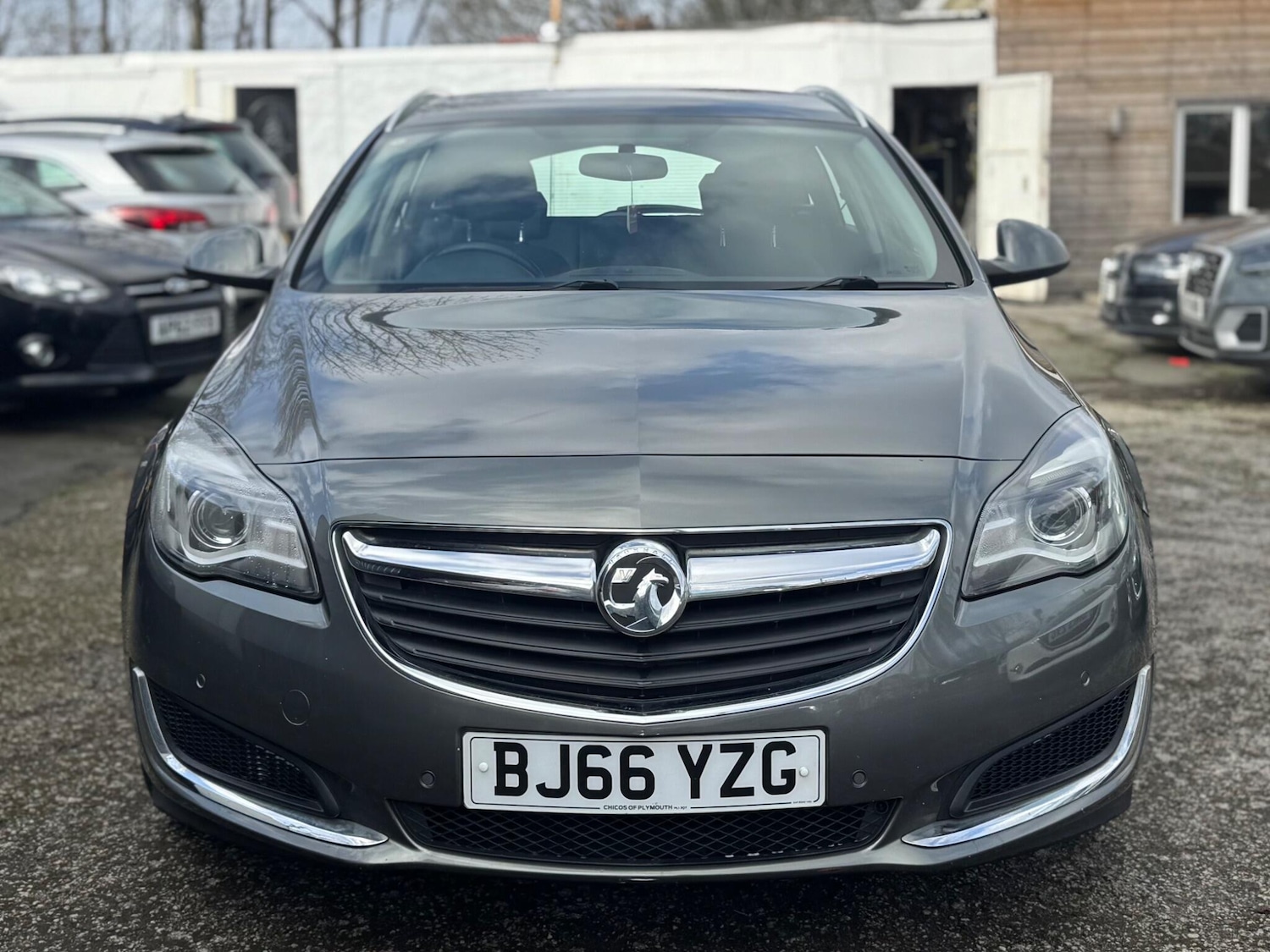 Used Vauxhall Insignia 2016 for sale - 77645698: Photo 2