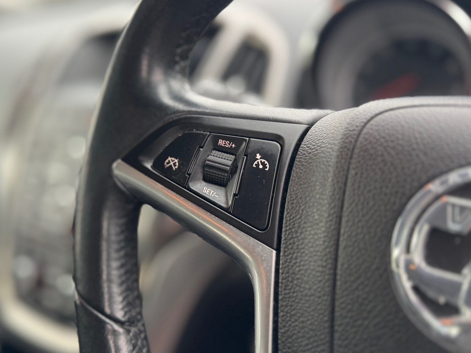 Used Vauxhall Astra 2011 for sale - 76554360: Photo 33