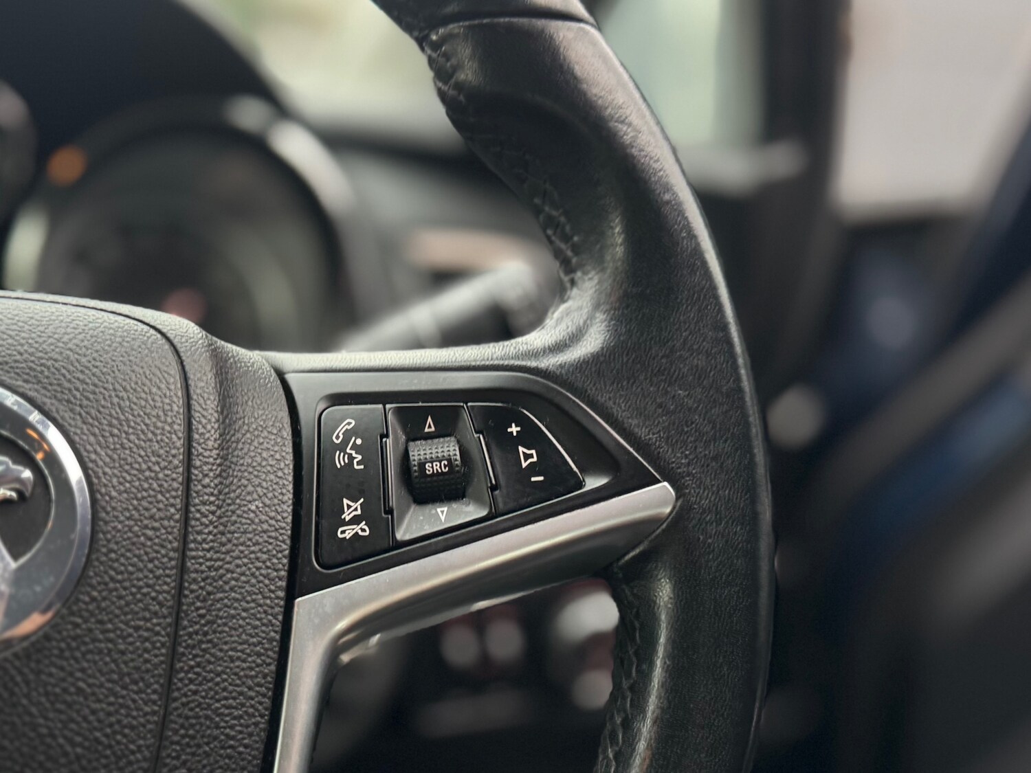 Used Vauxhall Astra 2011 for sale - 76554360: Photo 34