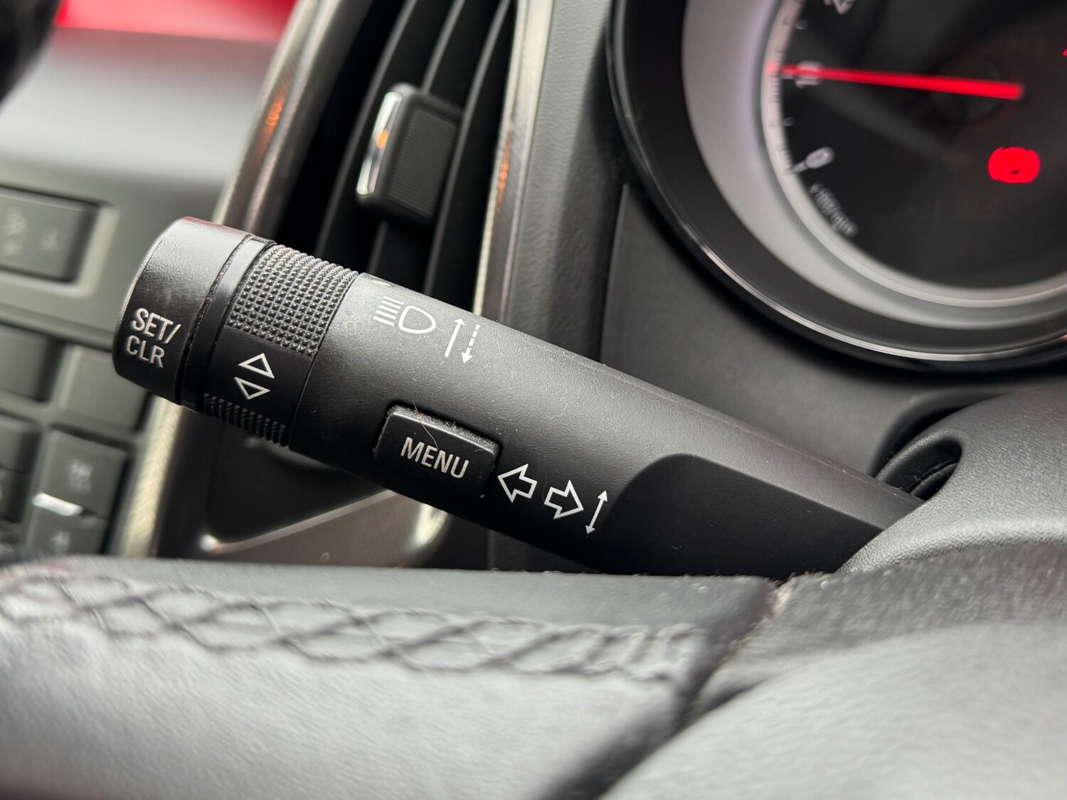 Used Vauxhall Astra 2011 for sale - 76554360: Photo 36