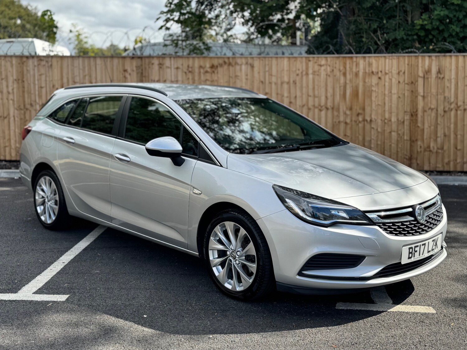 Used Vauxhall Astra 2017 for sale - 76554363: Photo 20