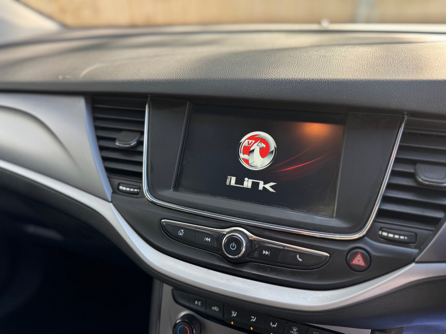 Used Vauxhall Astra 2017 for sale - 76554363: Photo 94