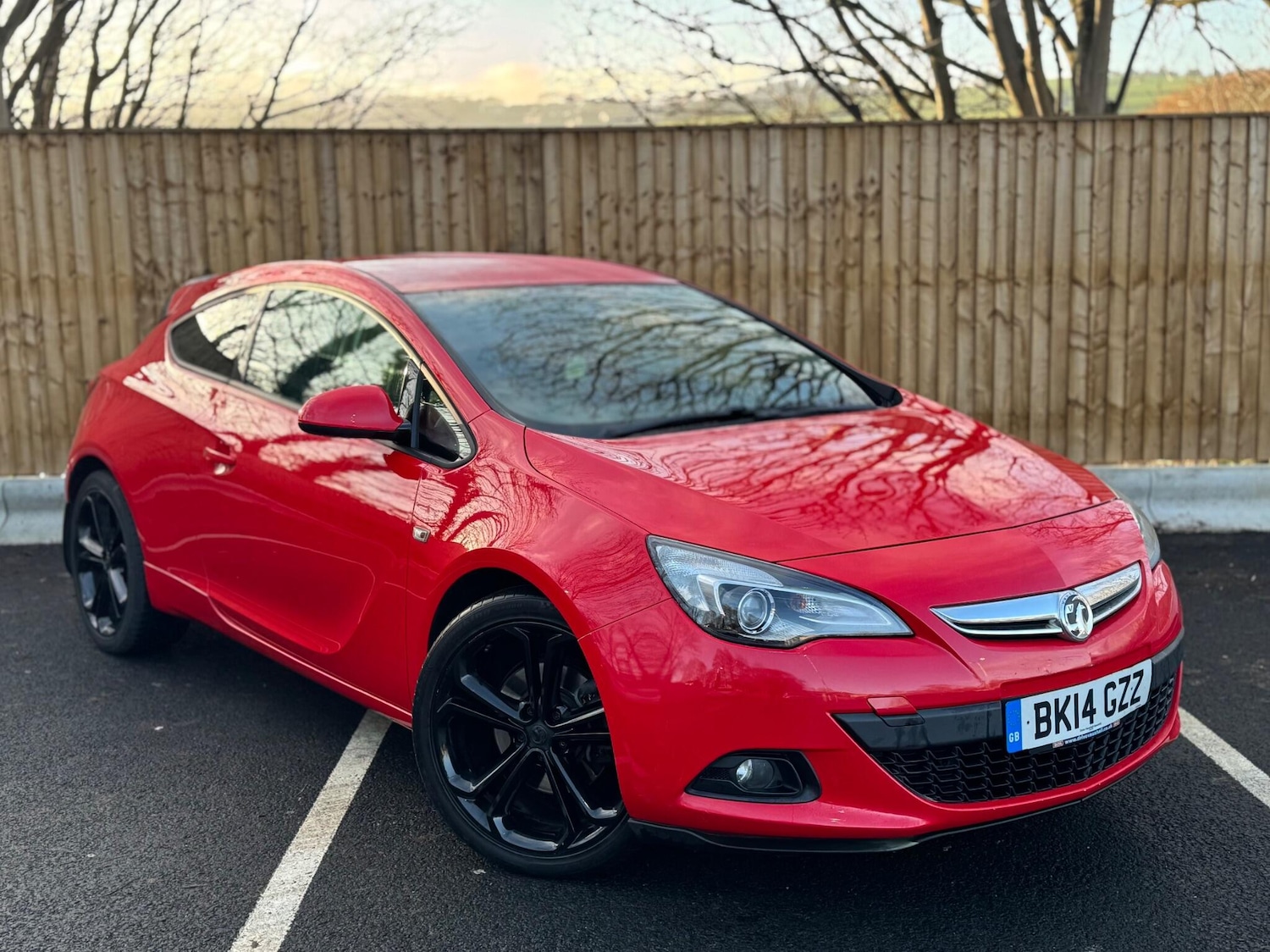 Used Vauxhall Astra GTC for sale - 77015926: Photo 2