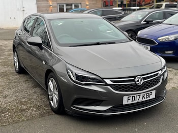Used Vauxhall Astra 2017 for sale - 77067079: Photo