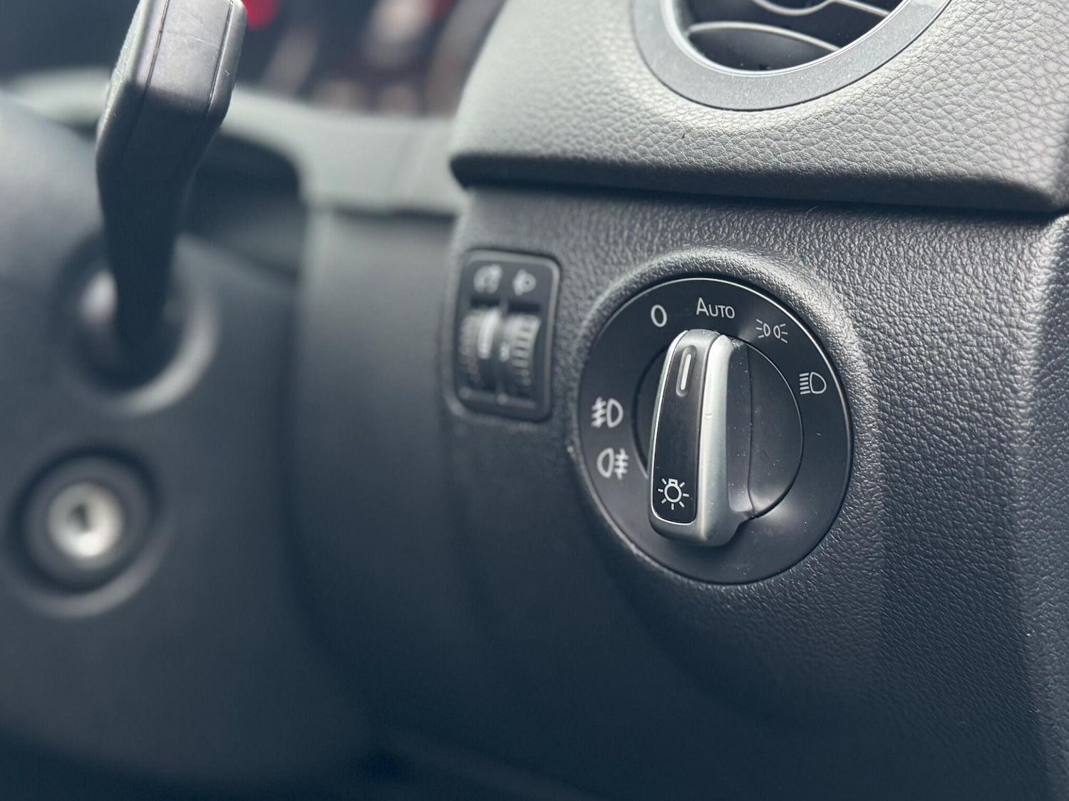 Used Volkswagen Tiguan 2015 for sale - 78102575: Photo 49