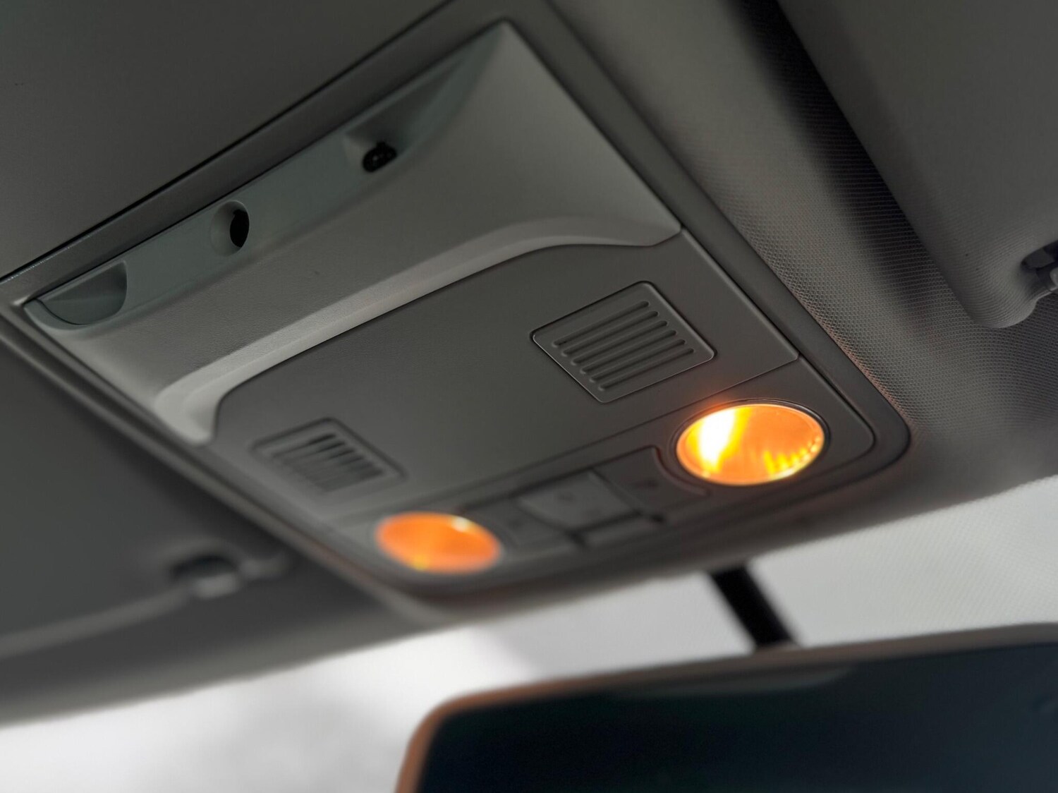 Used Volkswagen Tiguan 2015 for sale - 78102575: Photo 97